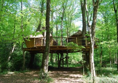 Cabane dans les arbres des Capucins - Parc de la Belle - Hébergement insolite dans la Vienne (86) entre Paris et Bordeaux proche du parc du futuroscope